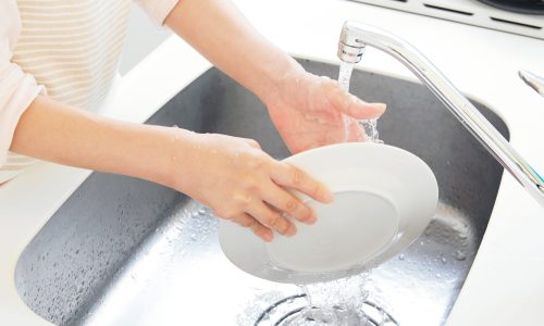 毎日どれくらい使ってる？知っておきたい「水道水の使用量目安」ガイド